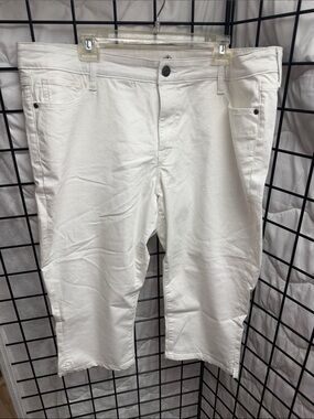 St. John's Bay White Cropped Women's Jeans